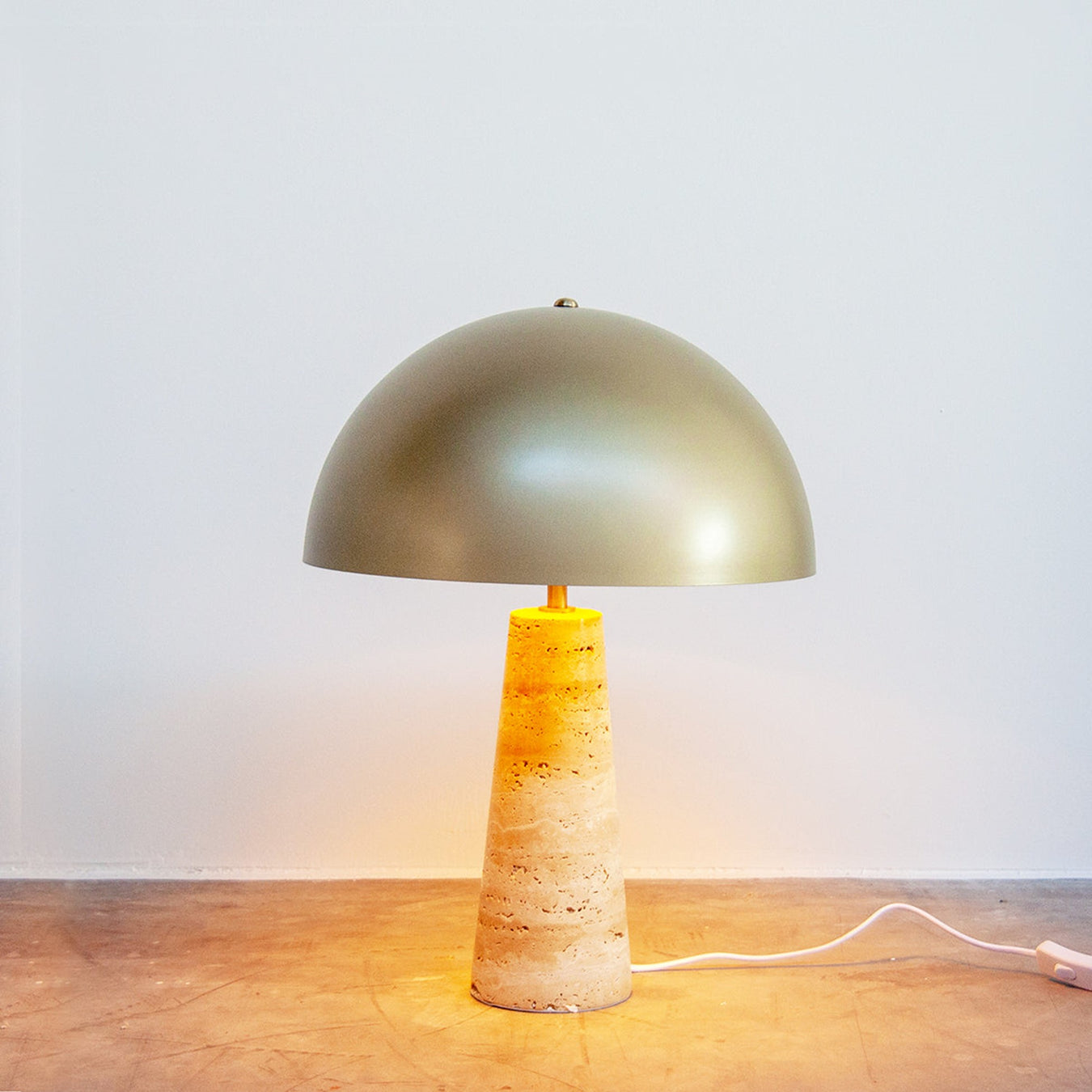 Travertijn lamp