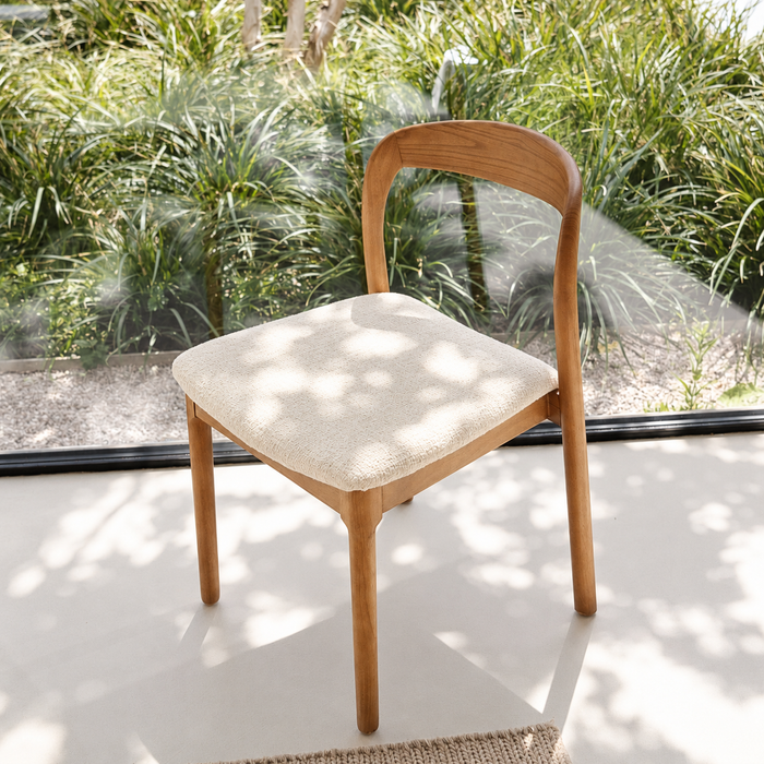Dining chair Chale light walnut ivory bouclé