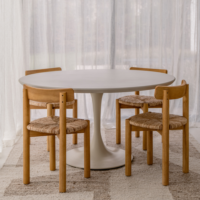 Mesa de comedor redonda Camille – Forma de tulipán – MicroSkin Latte Nublado – 140 cm
