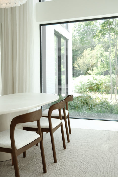 Esszimmerstuhl Chale - H76.5 cm - Dunkle Walnuss - Elfenbein Bouclé Gewebe