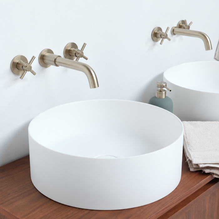 Badmöbel Fien Nussbaum mit Sims Solid-Surface-Waschbecken 120 cm