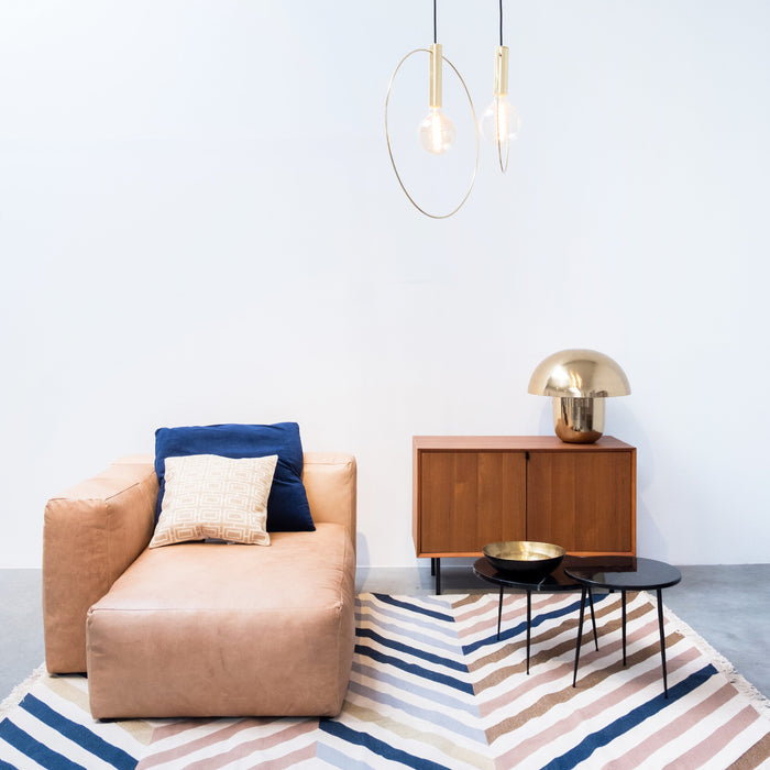 Tapijt - Mayreau gecombineerd met meerdere meubels van Furnified in een woonkamer.ALT